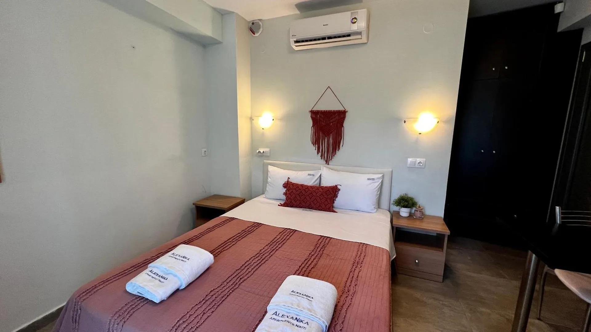 Nikiti Holidays Apartament